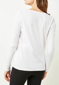 Next STANDARD - Langærmet T-shirt - white