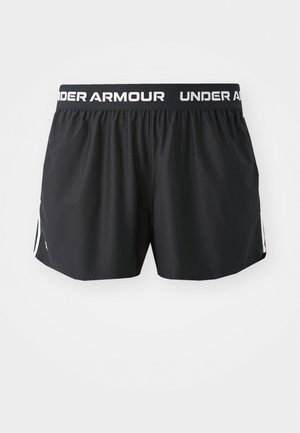 Čierne bežecké šortky so širokým elastickým pásom, na ktorom je v bielej farbe nápis "UNDER ARMOUR". Hladká textúra a mierne voľný strih, s bočnými akcentmi.