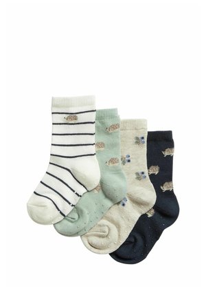 Vier Paar Babysocken in Weiß mit schwarzen Streifen, Salbeigrün, Beige mit blauen Blumen und Marineblau, jeweils mit kleinen Igelmustern.