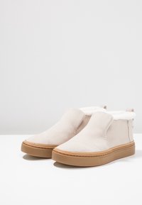TOMS Slip-ins - beige