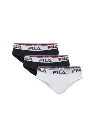 Drei Paar FILA-Unterhosen, zwei schwarze und eine weiße, jeweils mit einem weißen Taillenbund, auf dem das FILA-Logo in schwarzen und roten Buchstaben zu sehen ist.