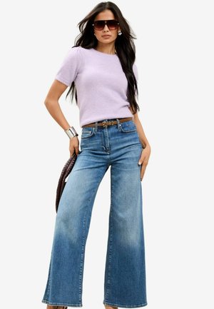 Lipsy REGULAR FIT - BUTTONED SHOULDER CREW NECK SHORT SLEEVE - T-shirts print - lilac purple
