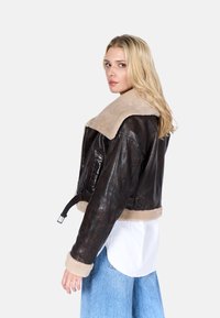 Freaky Nation SHORT PERFECT WAY - Kožená bunda - brown umber