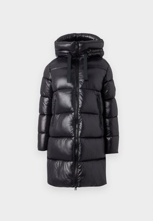 Abrigo tipo puffer negro con un acabado brillante, cierre frontal con cremallera, capucha y dos bolsillos laterales con cremallera. Presenta un corte holgado y un patrón acolchado.