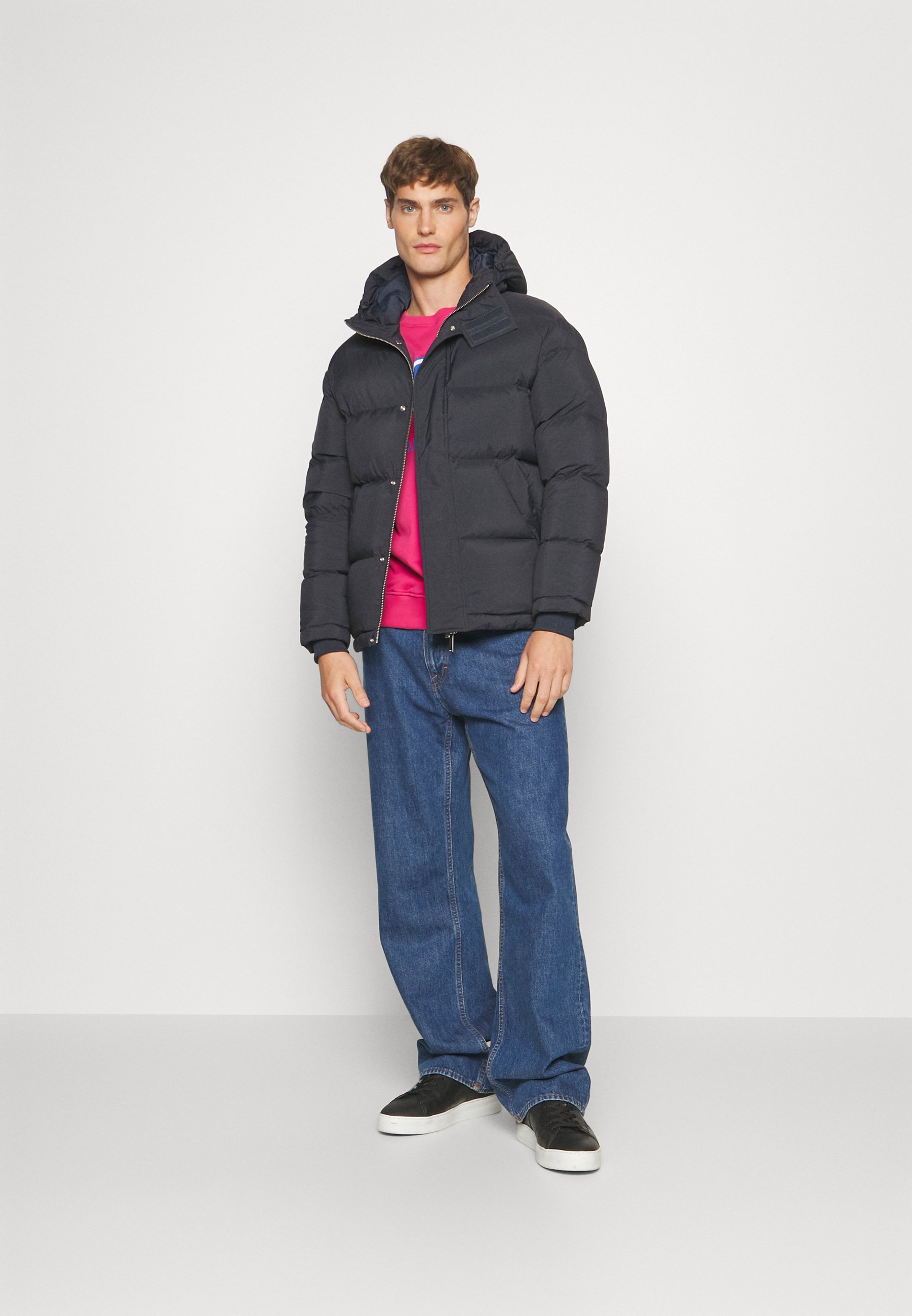 23年モデル　POTENZA　MATELASSE SHORT JACKET Quilted padded jacket brand LIU JO — Globalbrandsstore.com/en