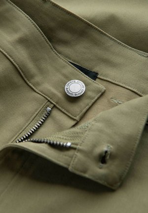 Ombre, TROUSERS P1517 - Cargohose - olive green