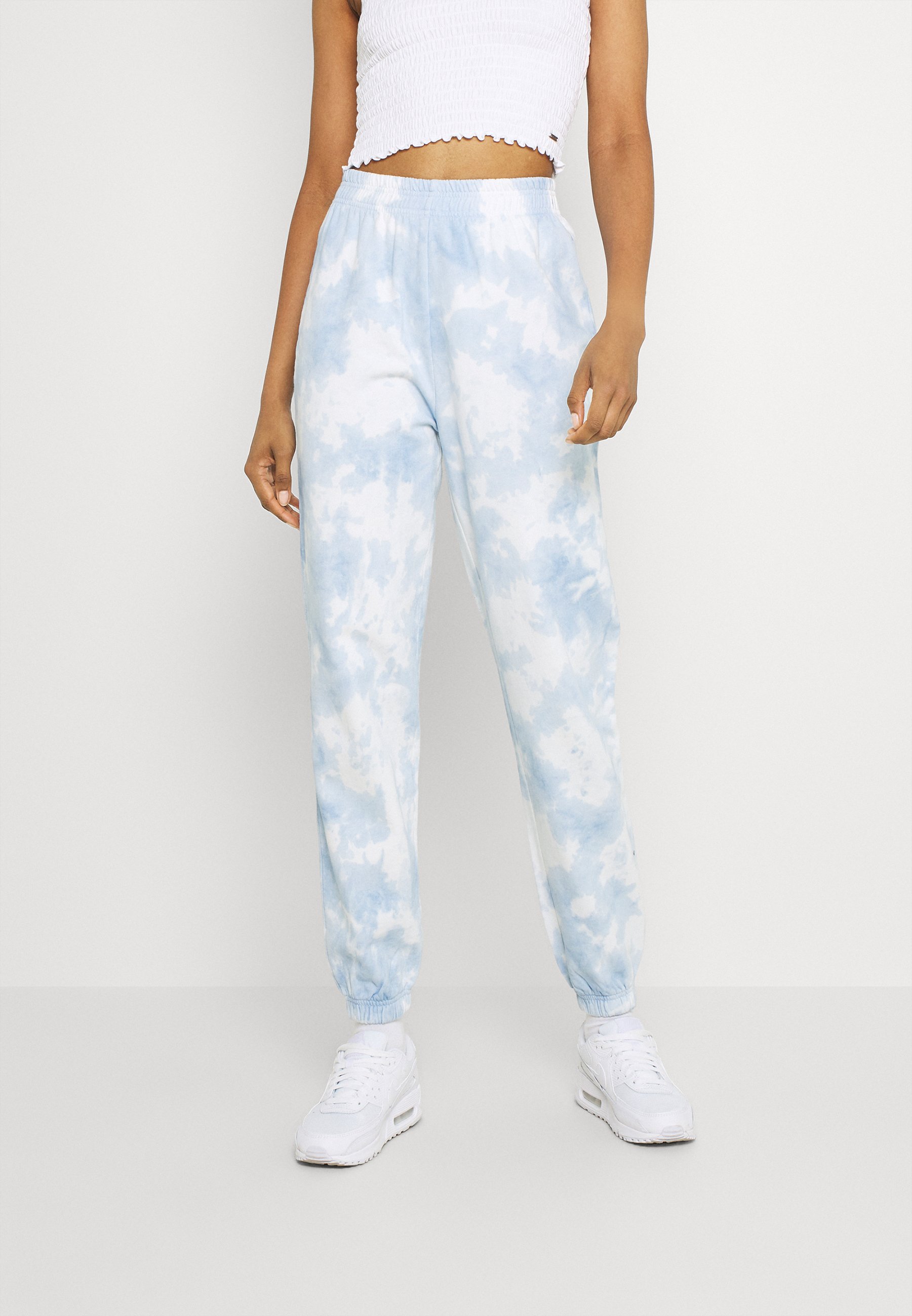 Gina Tricot JACKIE - Pantalones deportivos - blue/azul claro - Zalando.es