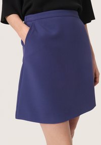 Soaked in Luxury CORINNE  - Krilo A-kroja - patriot blue