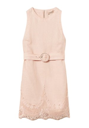 Vestito rosa cipria senza maniche con scollo rotondo, cintura in tessuto abbinato con fibbia rotonda e bordatura in pizzo floreale all'orlo.