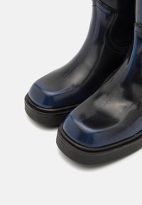 Bronx DAFF-EY - Botas de cowboy/motociclista - black/galactic blue