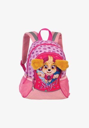 Roze kinder rugzak met een ronde vorm, met een zak met een bedrukte cartoon hond, gele pluizige oren en grijze banden.