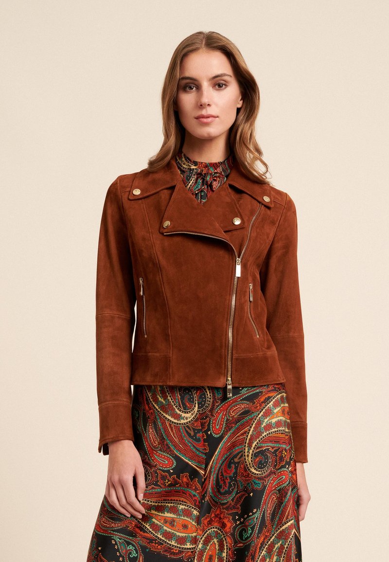 Luisa Spagnoli SACI - Usnjena jakna - terracotta