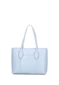Sac fourre-tout en cuir bleu clair avec deux poignées allongées, présentant des accents tissés sur les poignées et une forme rectangulaire structurée.