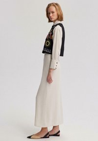 Touché Privé EMBROIDERED - Smanicato - black