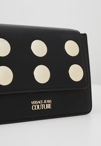 Versace Jeans Couture Bolso de mano - black