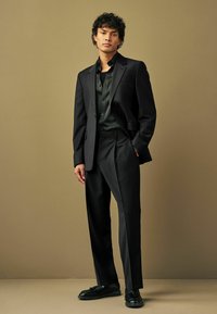 Next REGULAR FIT - Pantaloni de costum - black