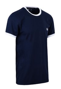 Marineblaue Baumwoll-T-Shirt mit weißen Akzenten am Kragen und den Ärmeln. Mit kleinem Logo auf der Brust. Kurze Ärmel und Rundhalsausschnitt.