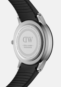 Daniel Wellington ICONIC MOTION - Käekell - black