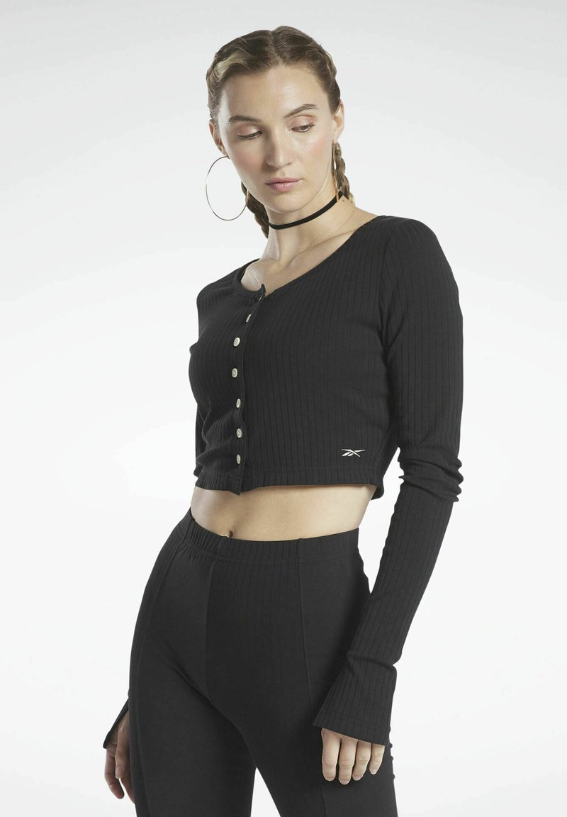 reebok classic long sleeve