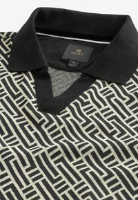Next CUBAN COLLAR PATTERN-REGULAR FIT - Polotričko - black white