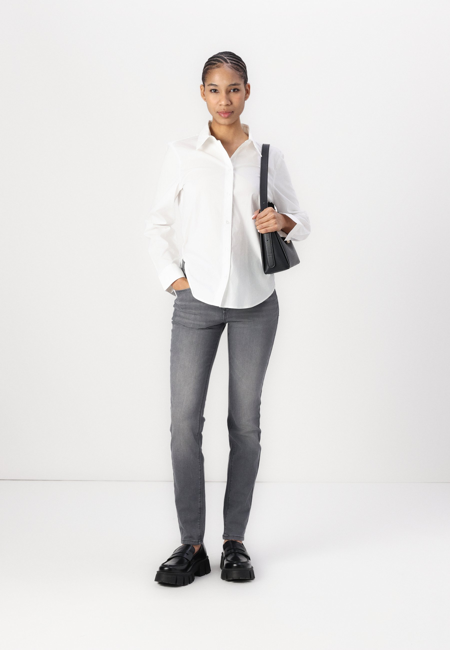 売れ筋商品|||トムテイラー シャツ レディース トップス BLOUSE CLASSIC SHIRT - Button-down blouse - white TOM TAILOR BLOUSE CLASSIC SHIRT - Button-down blouse - white