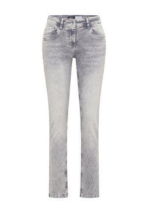 Jean en denim gris clair avec une coupe droite, un léger effet délavé, un style cinq poches, et une fermeture par bouton métallique à la taille.