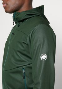 Mammut ULTIMATE HOODED JACKET MEN - Softshell jakker - woods