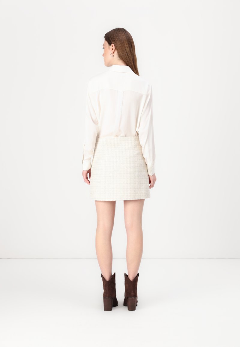 Lot : Chemise Blanche Guess Taille S (4) + Jupe Rose Pour Fille - Occasion Très Bon état