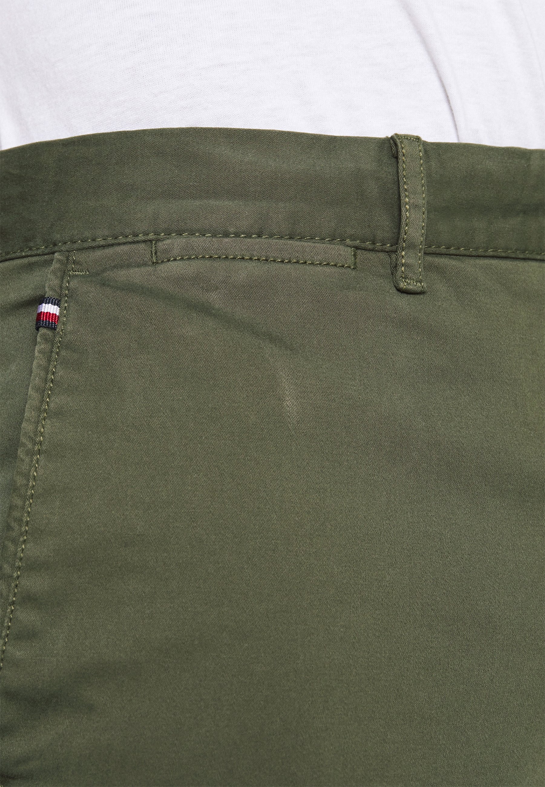 Tommy Hilfiger BLEECKER FLEX - Pantaloni - army green/verde scuro -  Zalando.it
