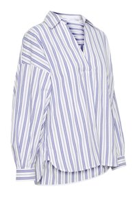 Camicia bianca con righe verticali blu, dotata di colletto, vestibilità ampia e design a scollo a V; presenta maniche lunghe e orlo curvo.