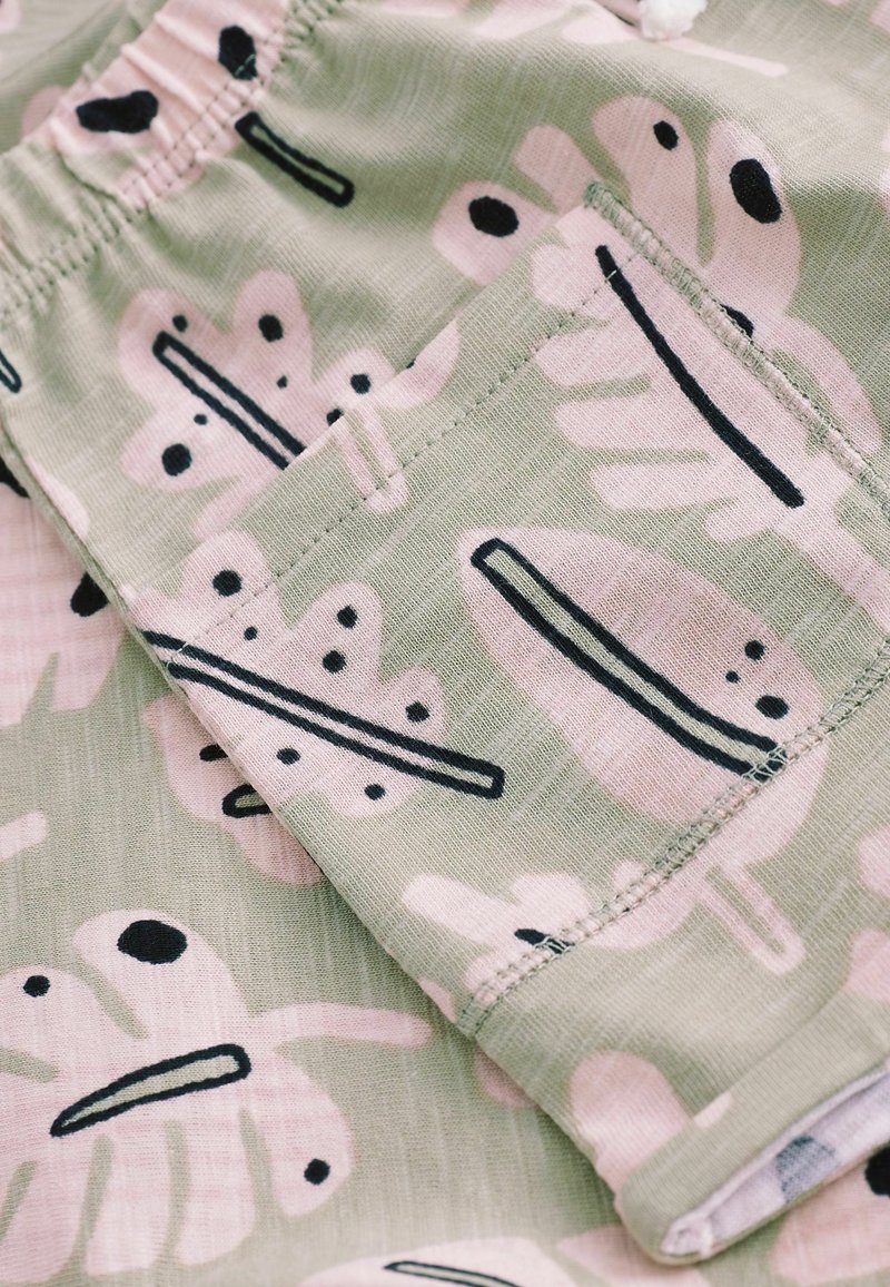 Kinder Shirts & Tops | Next 6 PIECE Shorts palm print khaki green/khaki - RC51421 Kinder Shirts & Tops | Next 6 PIECE Shorts palm print khaki green/khaki - RC51421