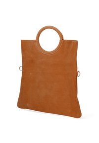 Borsa tote in suede color tan con manico circolare, design piatto, texture liscia e dettagli in hardware argentato sui lati.