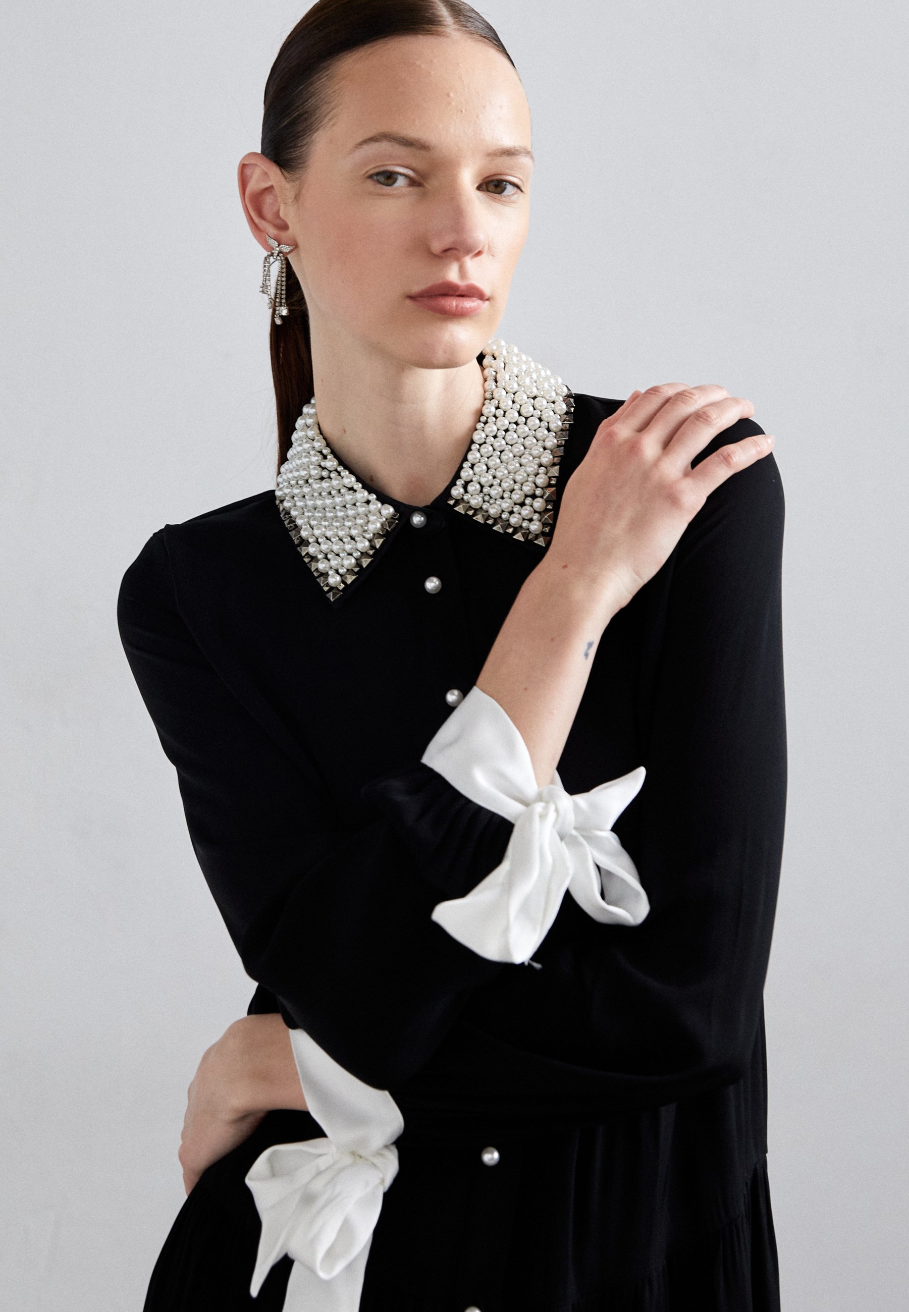Alice + Olivia MEEKO MINI SHIRT DRESS - Shirt dress - black
