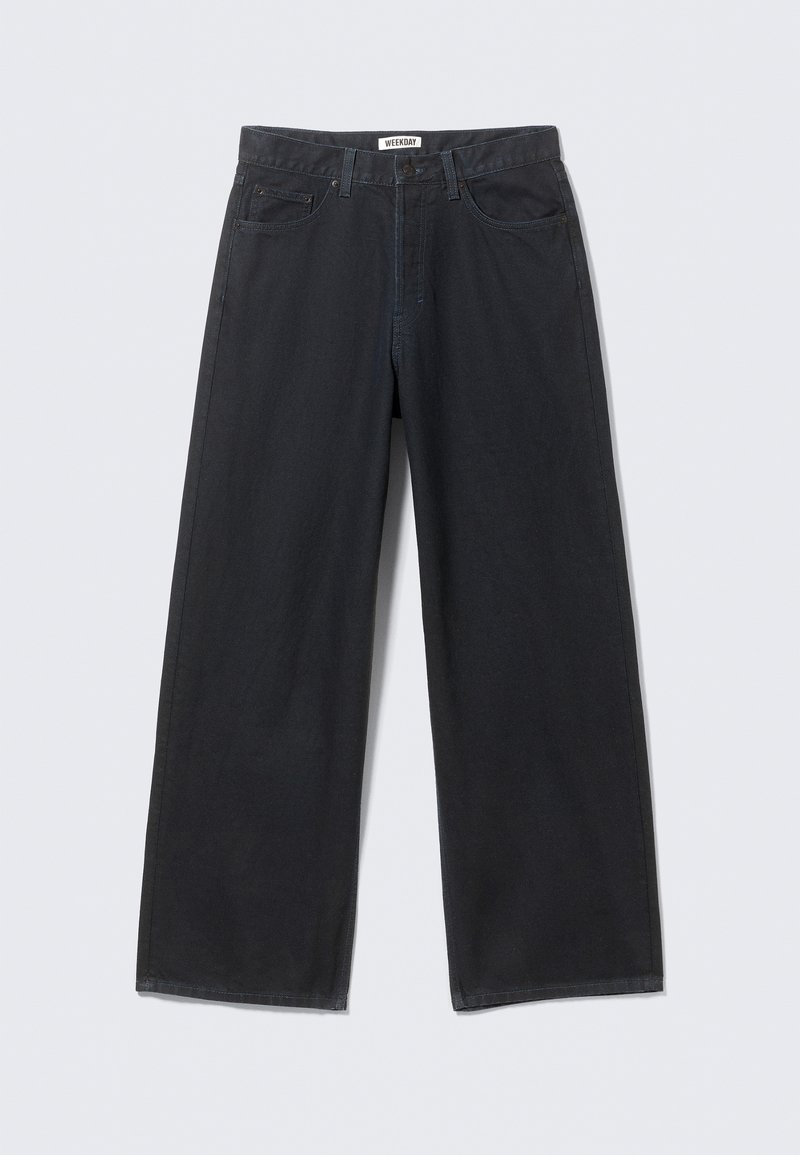 Jean en denim noir à jambes droites avec cinq poches et fermeture par bouton, présenté à plat sur un fond gris clair.