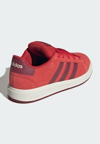 adidas Sportswear GRAND UNISEX - Sneakers - red cloud white core black