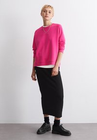 Marc O'Polo DENIM RAGLAN SLEEVES - Sweatshirt - fresh fuchsia