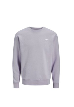 Sudadera de color púrpura claro con mangas largas, cuello redondo, puños y dobladillo de canalé, con un pequeño logo blanco "URBAN" en el pecho. Textura de tela suave.