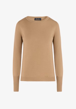 Beige gebreide trui met een ronde halslijn en lange mouwen. Kenmerkt zich door een geribde zoom en boorden, met een klein gouden logo-accent aan de onderkant.