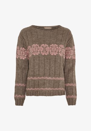 Brun strikket sweater med ribbet tekstur, med et lyserødt blomsterprint over brystet og zigzag-detaljer langs kant og ærmer.