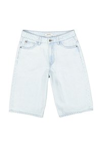 Shorts en denim bleu clair avec une coupe décontractée, un design à cinq poches et une fermeture éclair avec un bouton. Texture lisse avec une finition décolorée.