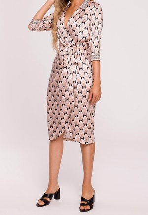 Made Of Emotion Robe de jour - beige