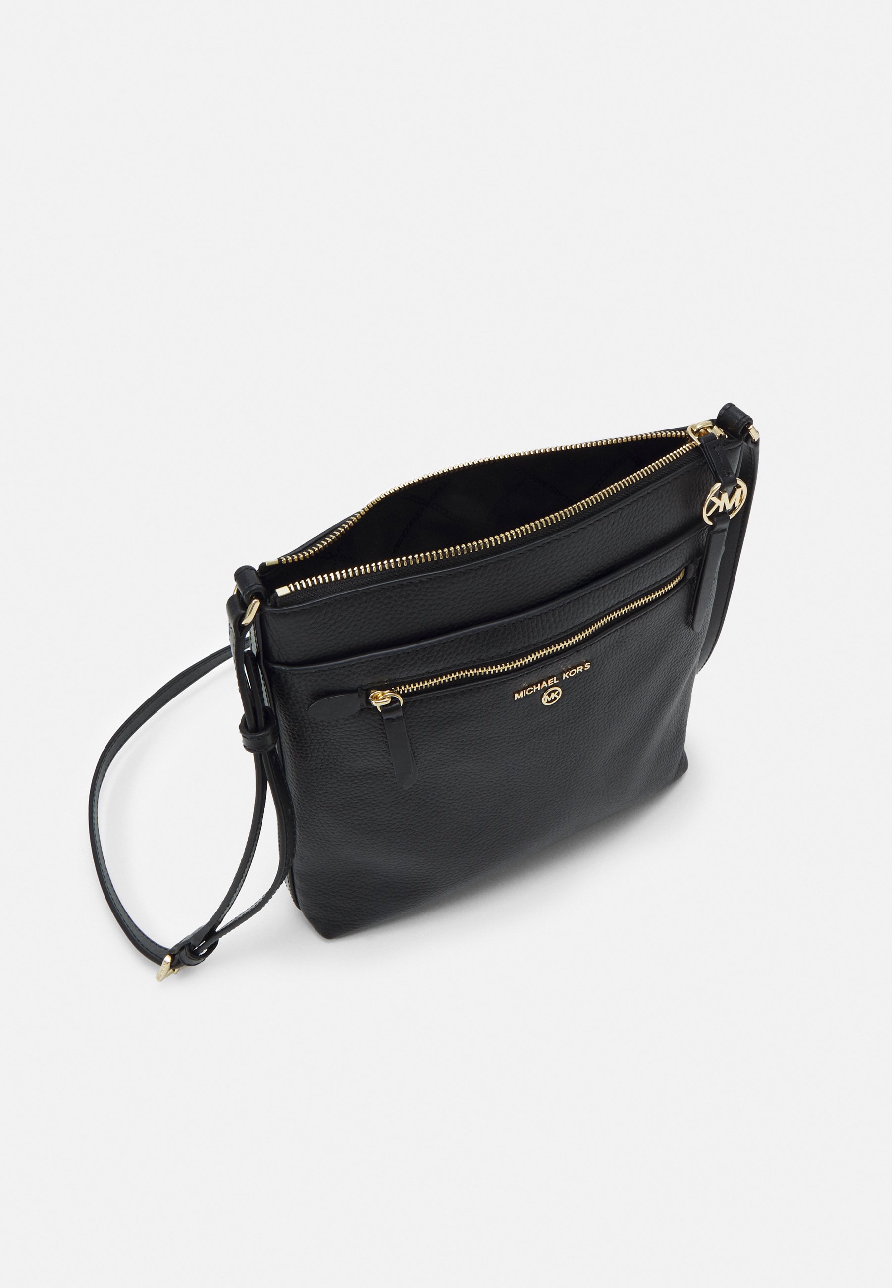 michael kors jet set messenger black