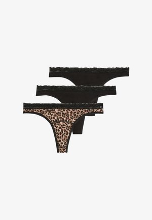 Tre stringtrosor: två i solid svart med spetskant och en med ettbeige leopardmönster, alla med elastisk midja.