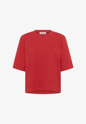 Rotes Baumwoll-T-Shirt mit kurzen Ärmeln, runder Ausschnitt und strukturiertem Brusttaschenpatch auf der linken Seite. Gerade Saumlinie.