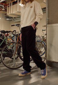 Carhartt WIP Cargobroek - black