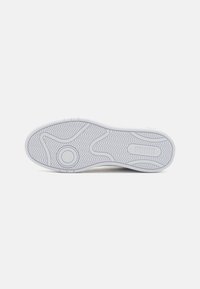 Puma COURT LALLY UNISEX - Sportcipő - white/rose quartz