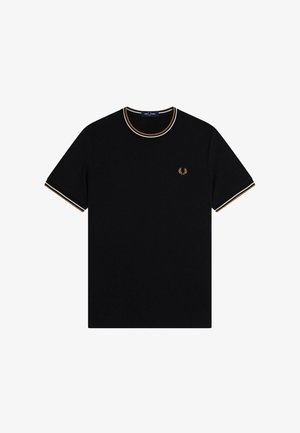 Camiseta negra de manga corta con doble raya blanca y beige en el cuello y los puños, con un pequeño logo de corona de laurel dorado en el pecho.