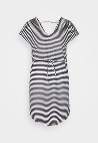 Selecionado, cloud dancer/black irish