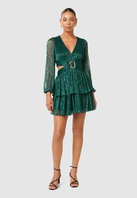 Forever New DONNA PLISSE MINI DRESS - Kokteilinė suknelė / vakarėlių suknelė - emerald green