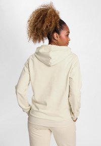 Hummel PAOLA REGULAR - Hoodie - vanilla ice